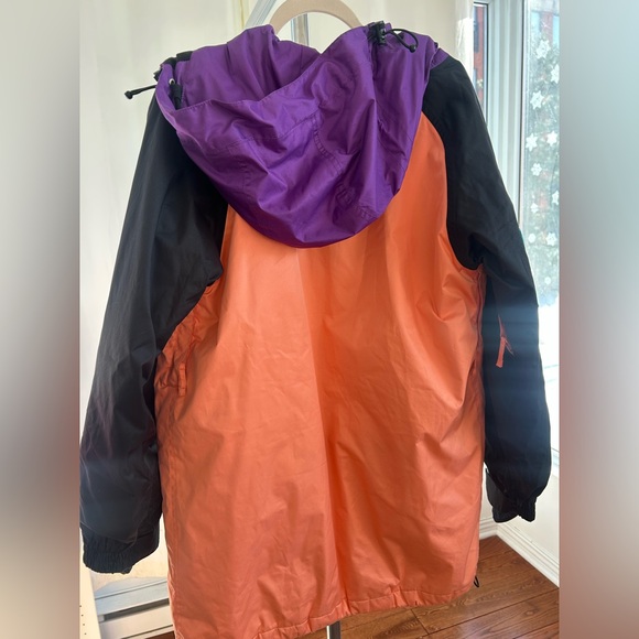 Colorful Women's Ski & Snowboard Jacket - Picture 5 of 10